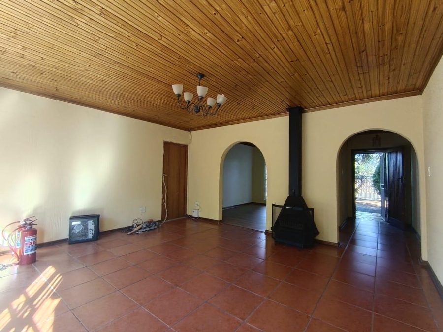 5 Bedroom Property for Sale in Universitas Ridge Free State